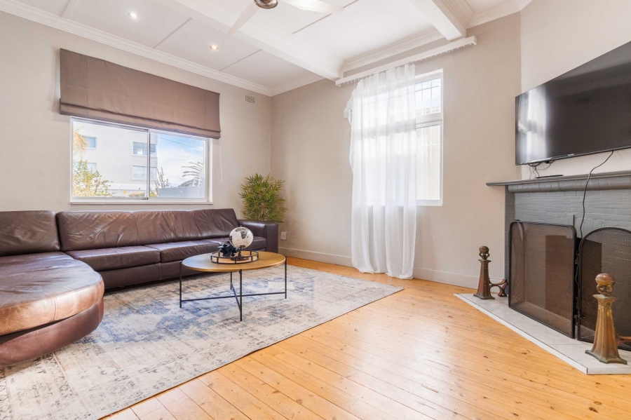 4 Bedroom Property for Sale in Bantry Bay Western Cape
